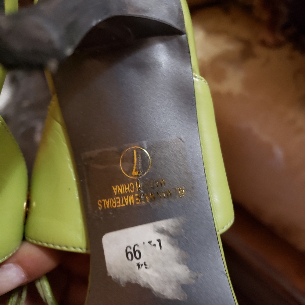 Heels - Picture 2 of 6